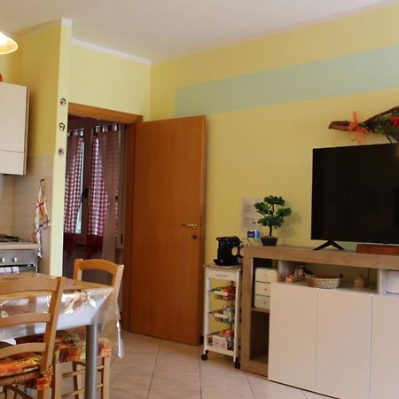 דירות גאמבאסי Casa Arcobaleno On Via Francigena מראה חיצוני תמונה